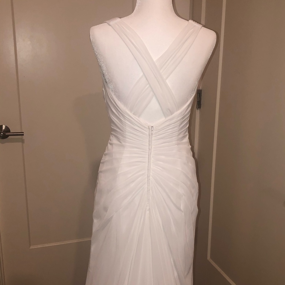 WEDDING DRESS - Picture 8 of 9